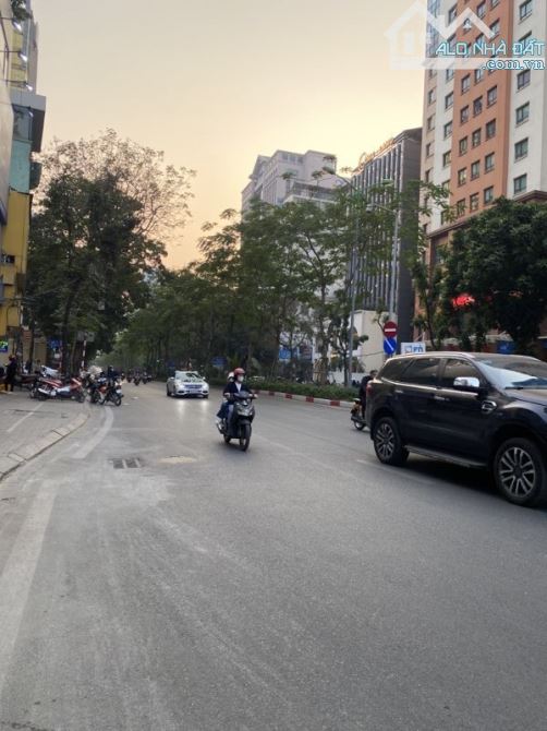 Mặt phố Láng Hạ - Tòa VP 5 tầng - Thang máy - Sổ vuông. - 3