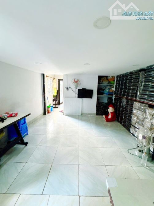 Bán nhà HXT Chiến Lược, gần Tên Lửa, Bình Trị Đông, 58m² - 4x15 - 2 tầng, chỉ hơn 4 tỷ - 3