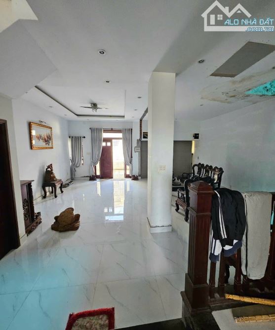 Bán nhà mặt tiền nguyễn bỉnh khuyêm ngang 7,5m cạnh biển - 3