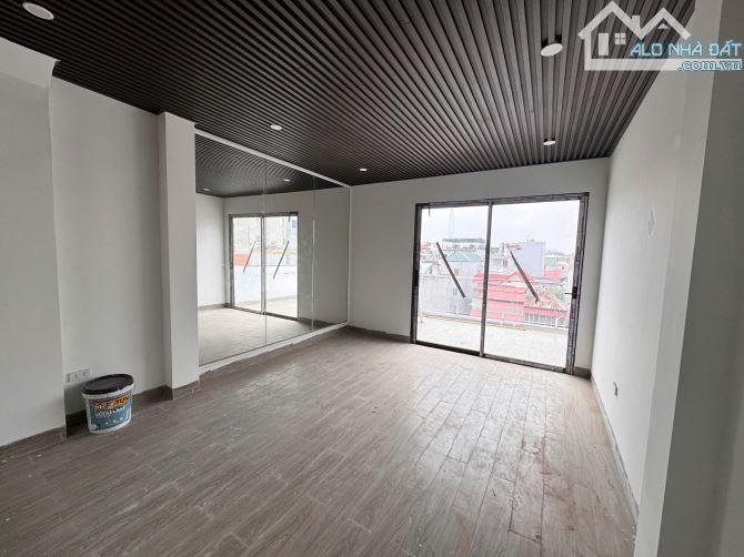 Quá hiếm! Bồ Đề 65X5T, thang máy, Gara ô tô, ngõ thông Hồng Tiến, Full NT, chỉ 15.5 tỷ. - 4