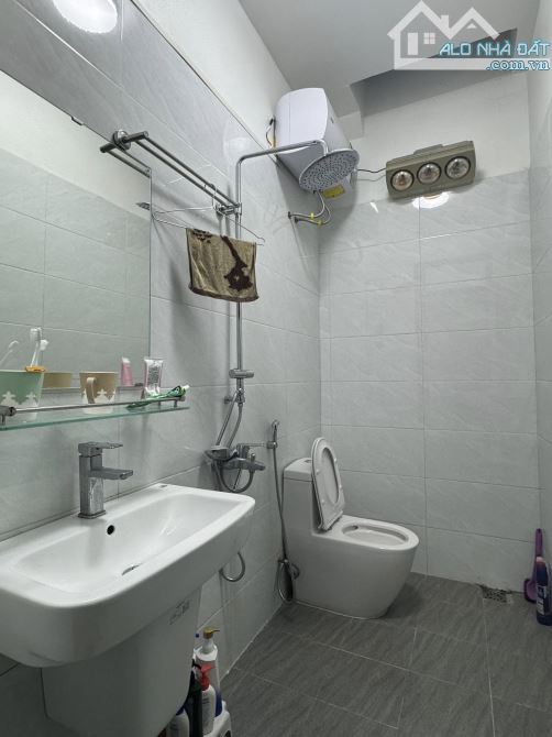 Cực Hiếm! Mua Nhà Ngõ 211 Khương Trung, 50m Ra Ô Tô Tránh, 56m2, 4 Tầng, Mặt Tiền 5.3m - 4