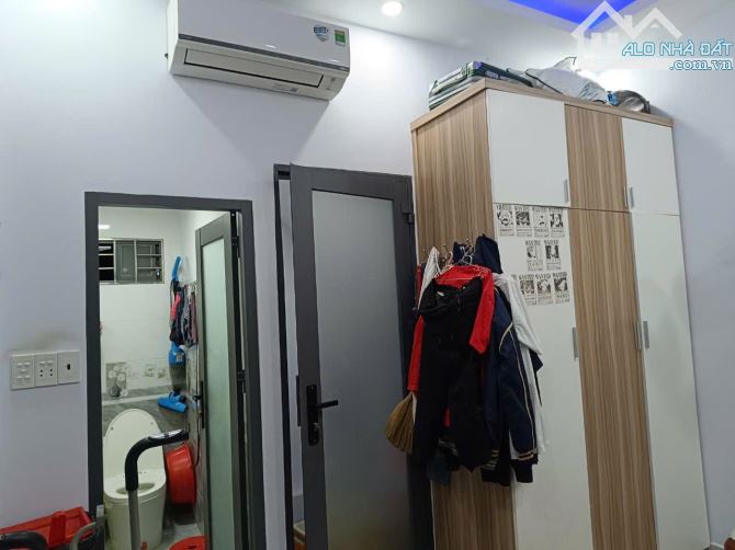 BÁN NHÀ 4 TẦNG TẠI ĐOÀN VĂN BƠ F14. Q4. 2 PN Chỉ nhỉnh 3 tỷ - 4