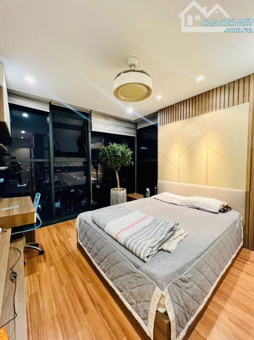 BÁN CĂN HỘ CHUNG CƯ CAO CẤP 47 NGUYỄN TUÂN - THANH XUÂN - CĂN GÓC - 102M - 3PN - 2VS - 4