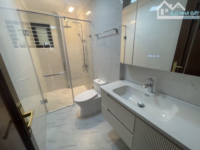 BÁN NHÀ 6 TẦNG TẠI NGHĨA TÂN CẦU GIẤY 2 MẶT THOÁNG Ô TÔ TRÁNH KINH DOANH TỐT - 4