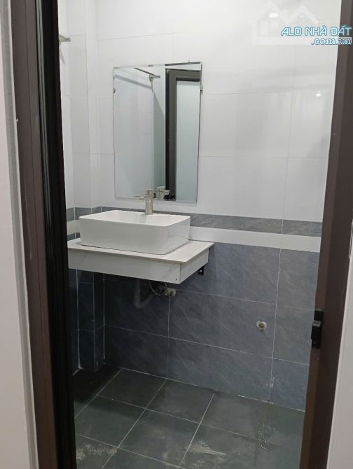 🏠 BÁN NHÀ 5 TẦNG – NGÕ NÔNG – CÁCH Ô TÔ 10M – DI TRẠCH, HOÀI ĐỨC 📐 DT: 30m² | 💰 Giá: 4, - 4