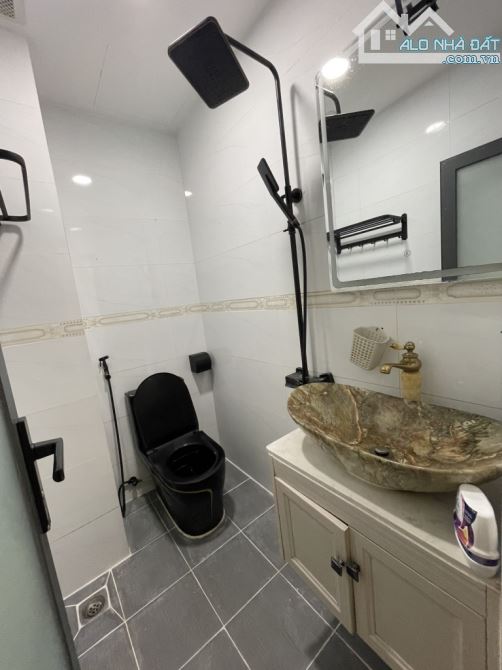 Chỉ 5.8 tỷ, Nhà đẹp Quận Tân Bình, HXH Trương Công Định, Khu Bàu Cát, 4 tầng, 5x9.5m - 4