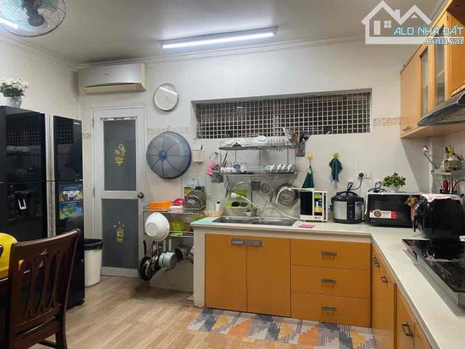BÁN NHÀ 4 TẦNG MÓNG 6 TRẦN THÁNH TÔNG SÁT VƯƠNG THỪA VŨ CÁCH BIỂN VÀI TRĂM M - 4