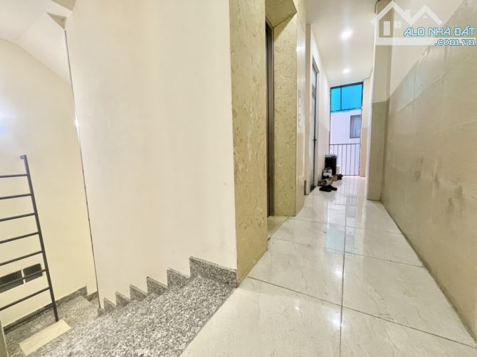 SIÊU PHẨM CHDV UNG VĂN KHIÊM - P25 BÌNH THẠNH – ĐẸP NHẤT KHU (5,3X15) 5 TẦNG 13 PHÒNG - 4