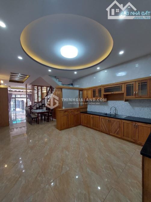 BÁN NHÀ 183M2, HƯỚNG ĐÔNG NAM, CÓ PHÒNG NGỦ TẦNG TRỆT, GIÁ 85TR/M2 - 4
