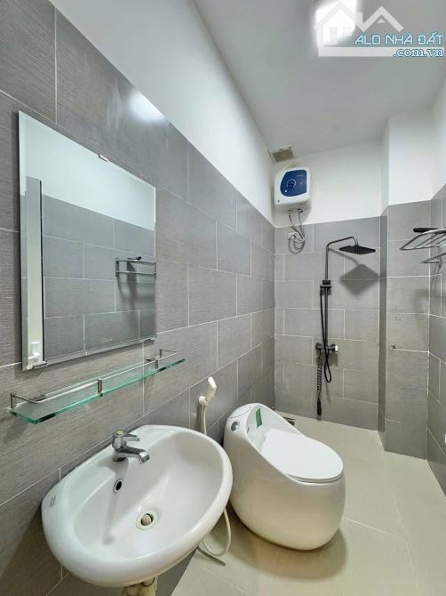 Bán nhà 3 tầng 3 mê kiệt Bình An 7. Dt 45m2 full nội thất hiện đại vô ở ngay - 4