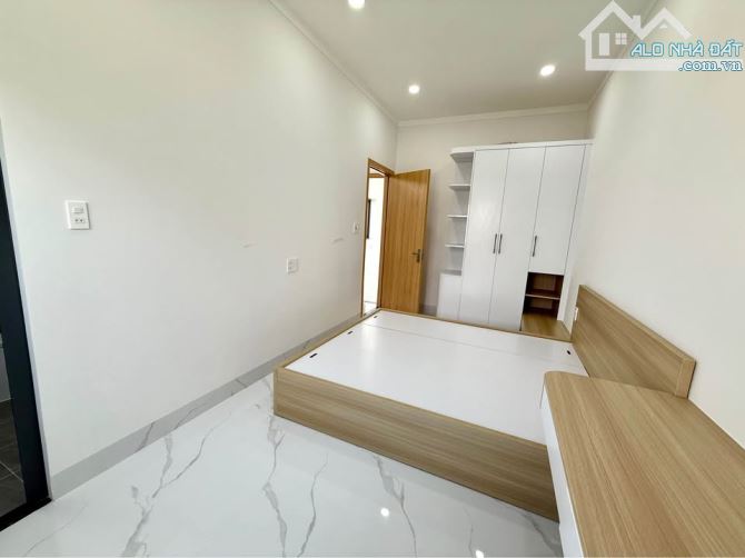 Chính chủ cần bán nhà đường Nguyễn Chí Thanh, Tương Bình Hiệp - 120m2, SHR, tặng nội thất - 4