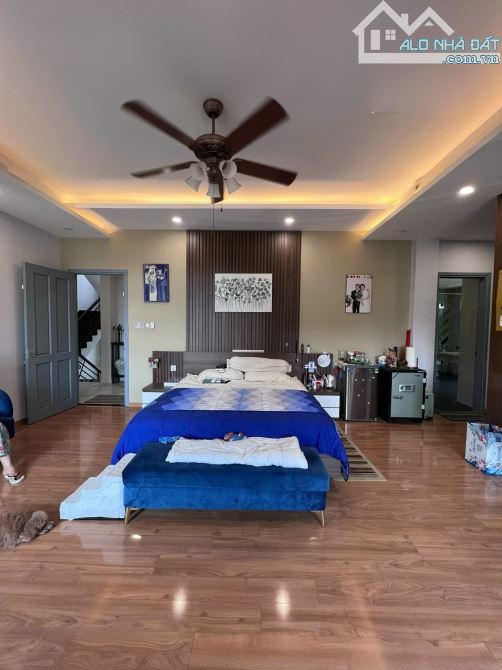 Bán villa hồ bơi sân vườn An Phú, Q2 gần ngay Đảo Kim Cương HCM, 69 tỷ, gần 301m2 - 4