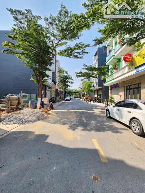 Bán căn góc mới 1T2L 4x15m hoàn công, đường D2 KDC Phú Hồng Đạt P. Bình Chuẩn, full nội th - 4