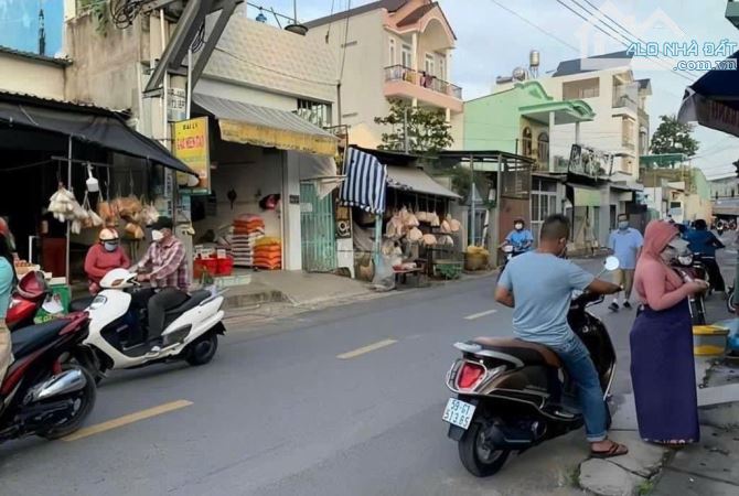 Cô Tâm ngộp bán cắt lỗ căn nhà mặt đường kinh doanh - đang cho thuê 8tr/tháng - 4