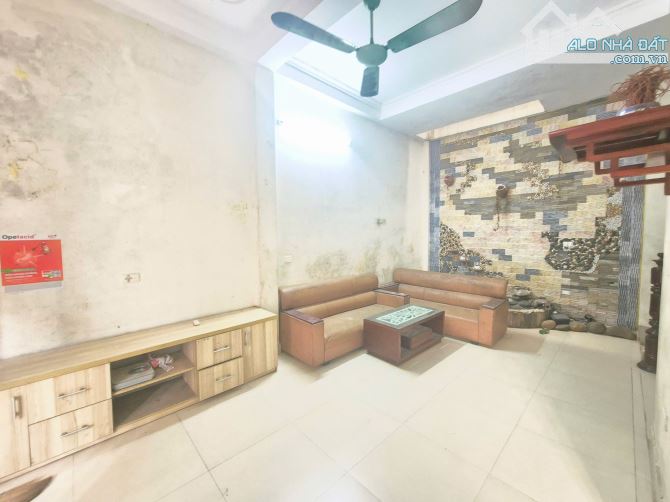 🏡 BÁN NHÀ PHÂN LÔ – KHU TẬP THỂ ĐẠI HỌC MỎ – 45.5M² – 3 TẦNG – GIÁ 8.2 TỶ - 4