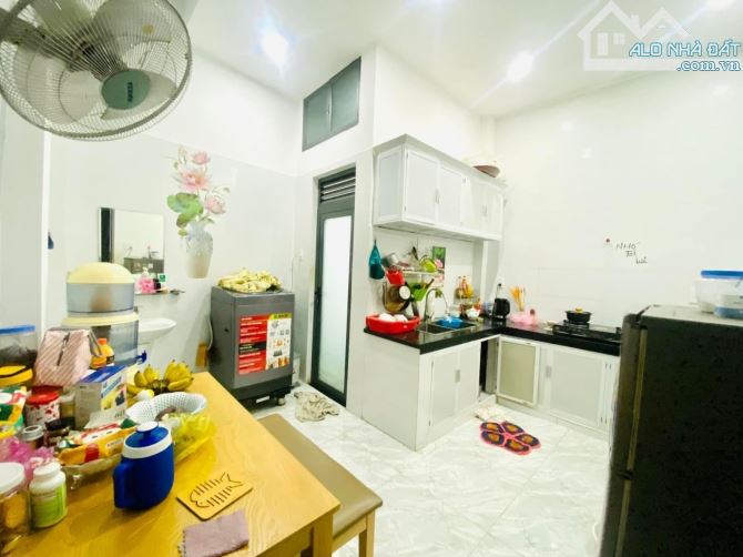Bán nhà đẹp 3 tầng vào ở ngay.Huỳnh Tấn Phát,Quận 7.Giá 5.9 tỷ. - 4