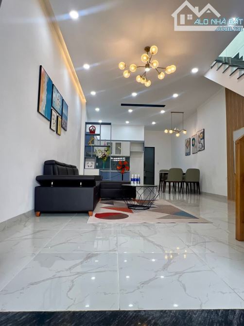 Bán nhà sát bên KDC Hiệp Thành 1, tp Thủ Dầu Một. 3p ngủ, sân ôtô,...đường ôtô thông. - 4