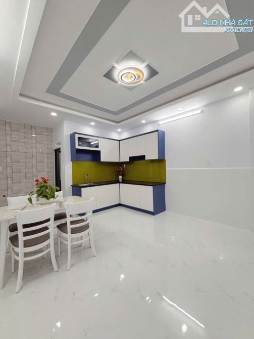 BÁN NHÀ TỈNH LỘ 10 68m2 4x17m 3Pn SHR  CHỈ 4.15 TỶ TL. - 4