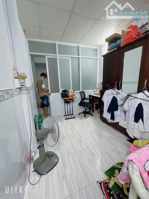 BÁN NHÀ 2 TẦNG HTP, GẦN KCX TÂN THUẬN, Nhỉnh 2 Tỷ - 4