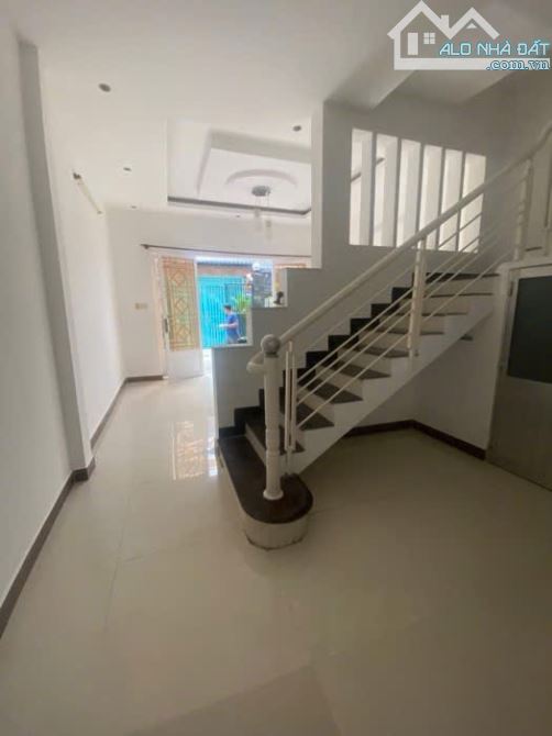 CHỈ NHỈNH 4 TỶ TA ĐÃ CÓ – NHÀ SIÊU ĐẸP XE HƠI NGỦ TRONG NHÀ – HẺM XE HƠI 4M – GÒ VẤP - 4