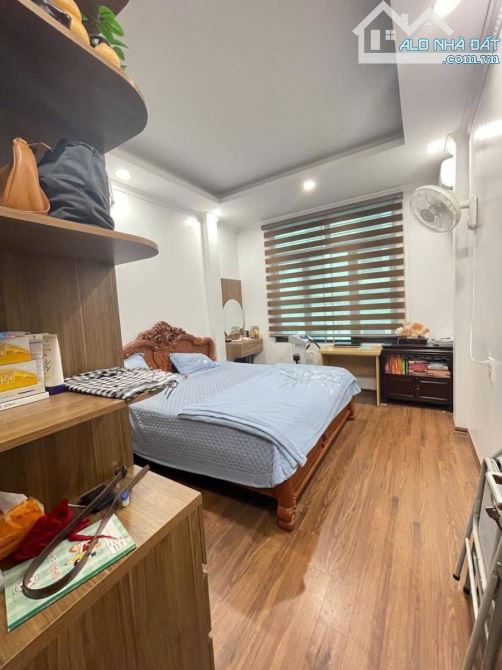 Chỉ 10 tỷ có nhà 6 tầng thang máy, ô tô đỗ cửa phố Hoàng Đạo Thành. - 4