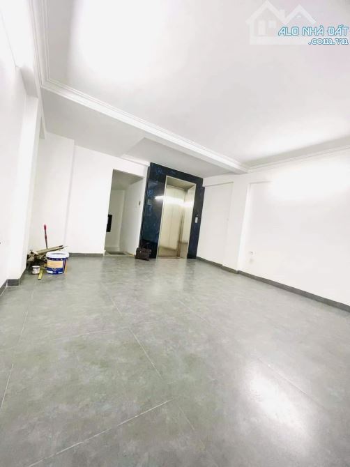KHƯƠNG TRUNG THANH XUÂN Ô TÔ VÀO NHÀ DÂN TRÍ CAO 45M2 8 TẦNG THANG MÁY NHỈNH 15 TỶ - 4