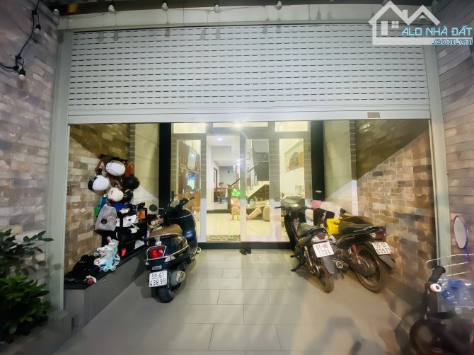 NGỘP BANK 6 TỶ - BÁN GẤP RÚT CĂN BIỆT THỰ MINI - KHU PHÂN LÔ ĐỒNG BỘ - ÔTÔ NGỦ TRONG NHÀ - 4