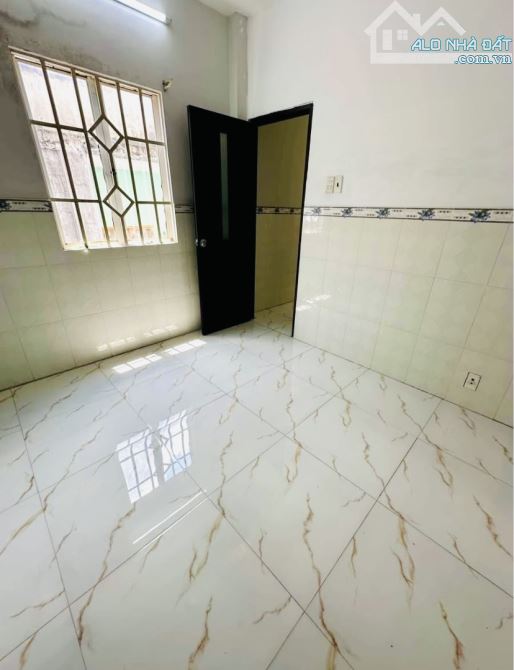 Nhà  góc đẹp, 3 tầng, hẻm 4m, Đặng Chất- thông Dạ Nam, k lộ giới - 4
