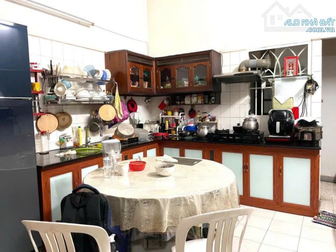 Mặt Tiền Bàu Cát 7 – Tân Bình - 72m2(4x18m) - 4 Tầng – 4PN - Chỉ 14.5 Tỷ - 4
