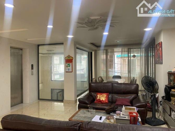 Villa phố đường Huỳnh Văn Bánh. Dt: 9x21m. 187m2, Nhà đẹp. chỉ 31,5 tỷ - 4