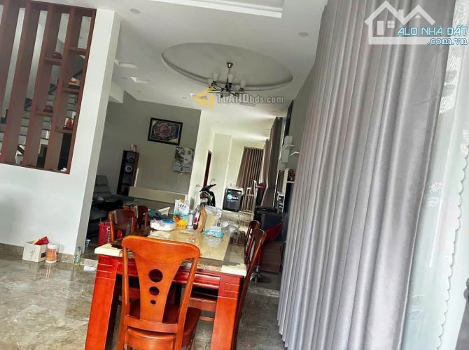 cần bán căn Villa view siêu đỉnh đường hoàng hoa thám p10 đà lạt giá 14 tỷ - 4