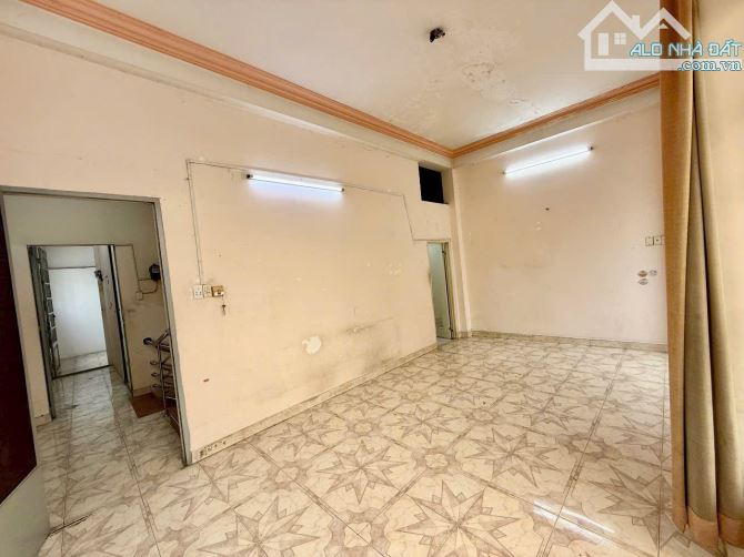 Bán nhà HXH 10m đường XVNT ngay sát rạch xuyên tâm 6.4x14=89m2 1T2L 8PN giá 11ty9 - 4