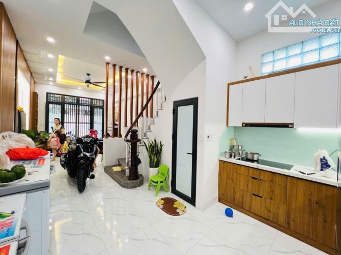 NHÀ ĐẸP NGAY XUÂN THUỶ - CẦU GIẤY - DỊCH VỌNG - 5 TẦNG 45M - FULL NỘI THẤT XỊN - 4