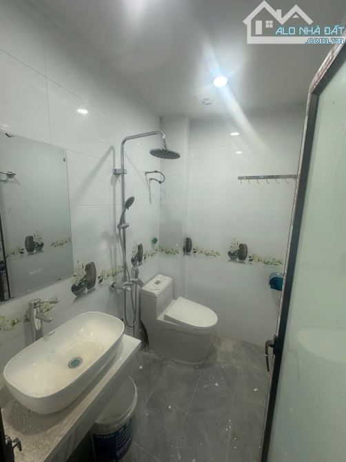 Nhà mới xây 30/42*5 tầng, Vĩnh Quỳnh, Thanh Trì. Giá 4.15 tỷ - 4