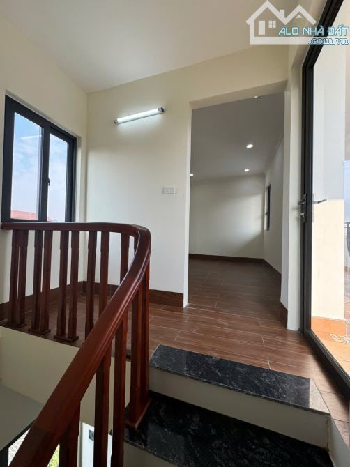 Nhà Bát Khối Diện tích 30m2 giá 6.xtỷ Gần AEON, Đường Cổ Linh, Cầu Vĩnh Tuy - 4