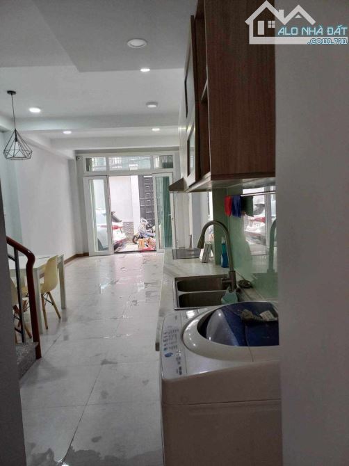 BÁN NHÀ HXH ĐIỆN BIÊN PHỦ,P11,Q 10. 3,8X15. 3 TẦNG,HĐT 18 TRIỆU. GIÁ 7,2 CÒN 6,8 TỶ TL. - 4