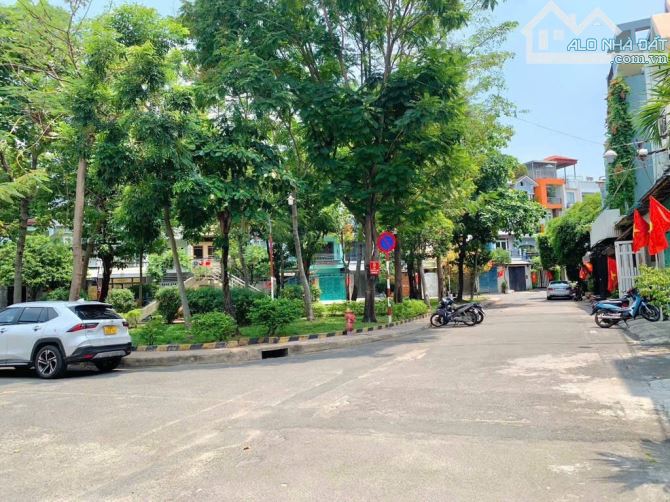 Bán nhà Tân Phú- Tân Kỳ Tân Quý- Gần Aeon Mall- DT 4x18mx 4 tầng- Giá 8.99 Tỷ TL - 4