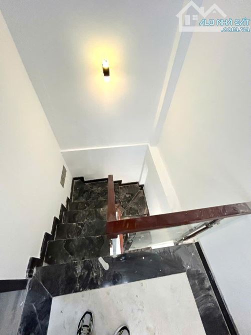 NHÀ ĐẸP 2 TẦNG - DT: 32M2- HUỲNH TẤN PHÁT- PHÚ THUẬN - QUẬN 7- GIÁ 3.950 TỶ - 4