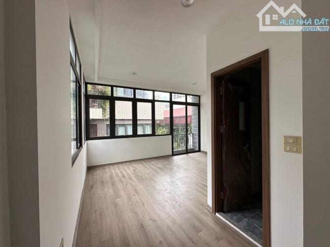 MẶT NGÕ KIM MÃ - 30M RA MẶT PHỐ - BUILDING 7 TẦNG THANG MÁY - GIÁ 20 TỶ - 4