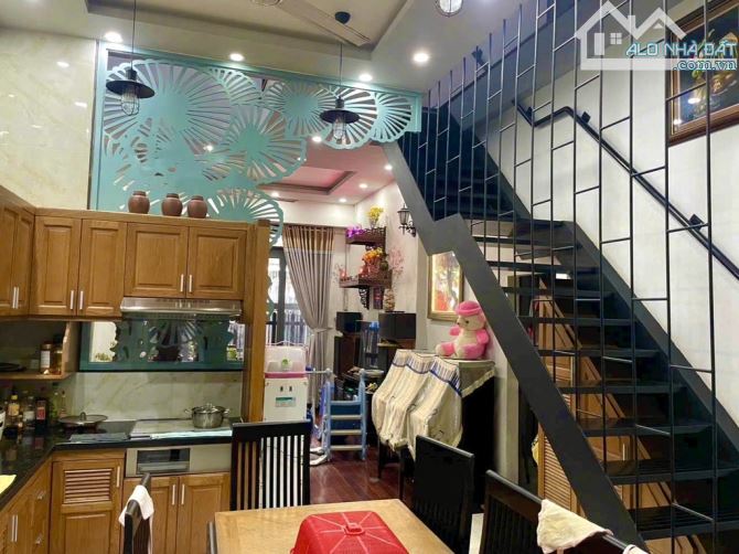 Bán nhà Nguyễn Quý Anh Tân Sơn Nhì Tân Phú DT: 104m2 - 4 tầng -(8x13) Giá: chỉ 14.3tỷ TL. - 4