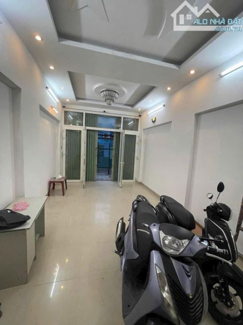 💥BÁN NHÀ 3 TẦNG KIÊN CỐ KIỆT THÔNG TỨ HƯỚNG - MẸ NHU - 80M2 - 6 PHÒNG NGỦ - 4