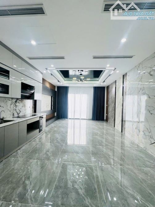 Bán nhà 918 Phúc Đồng,Long Biên 7 tầng,50,mt4.5 oto tránh nhỉnh 16 tỷ - 4
