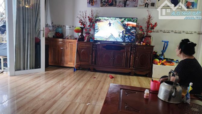 WOOAA RẺ NHẤT KHU BÁN GẤP NHÀ CẤP 4 CÒN MỚI 90% KHU TÁI ĐỊNH CƯ HỜN RỚ 2, ĐƯỜNG 13M - 4