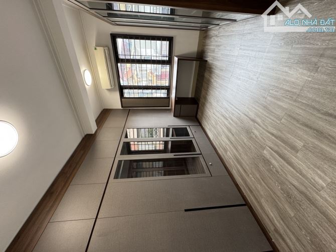 Nhà Kim Giang diện tích 50m2 x 5tầng, cực đẹp, mới, giá chỉ 7.68 tỷ, ngõ 4m - 5