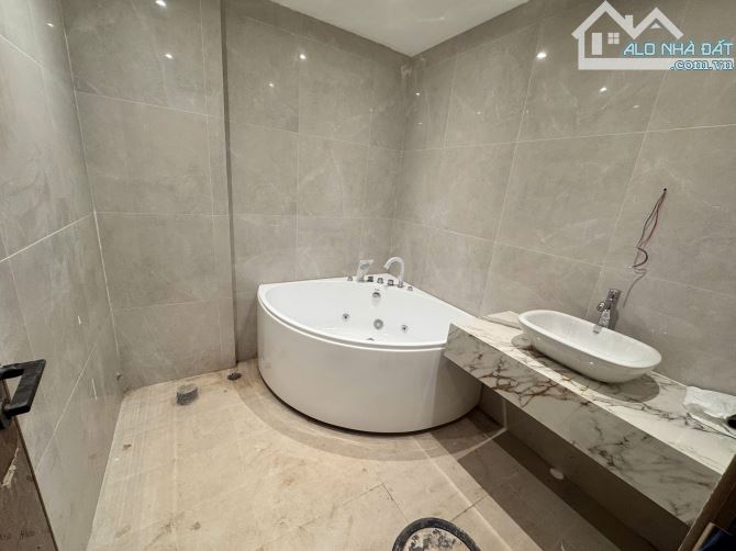 Quá hiếm! Bồ Đề 65X5T, thang máy, Gara ô tô, ngõ thông Hồng Tiến, Full NT, chỉ 15.5 tỷ. - 5