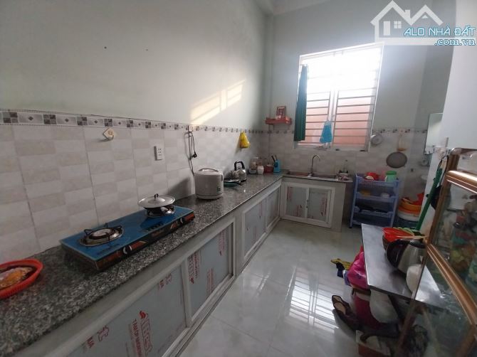 NHÀ BÁN GẤP - 105M2 - 2 TẦNG - SHR - NỞ HẬU - THẠNH LỘC 19 - QUẬN 12.  CHỈ  : 6,5 TỶ TL. - 5