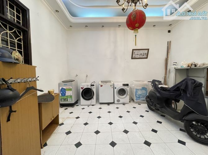 QUẬN  BA ĐÌNH-ĐỘI CẤN-  NGÕ 3m - THÔNG - 7 NGỦ - 5