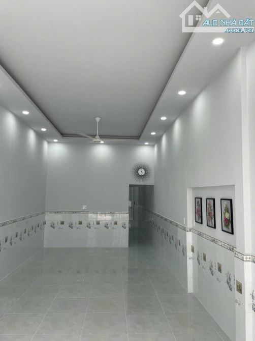 Cần bán gấp nhà MT đường Nguyễn Thị Thơi thích hợp KD, buôn bán, DT 4x23 giá chỉ 6.8 tỷ TL - 5