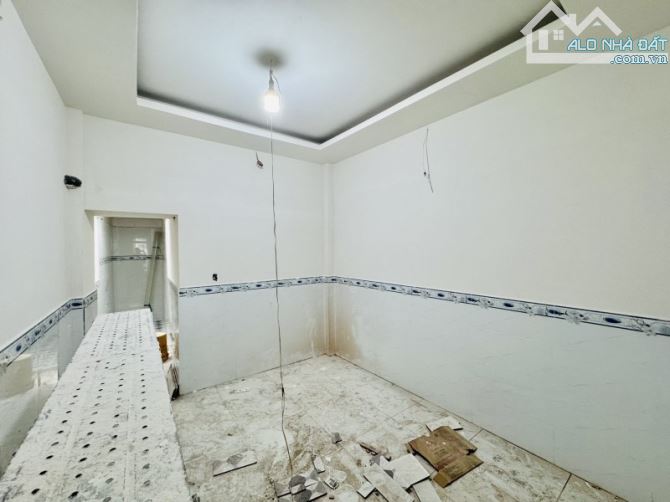 Nhà mới Trịnh Đình Trọng_ Phú Trung Tân Phú. DT 34m2. 2 tầng. 3.1m x 11m. Giá 3.9 tỷ - 5