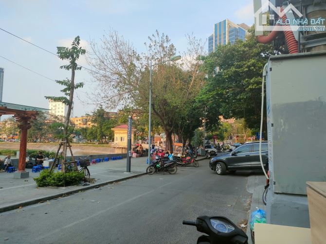 Cho thuê mặt bằng góc 2 mặt tiền cao ốc 30 tầng ngang 12m - 5